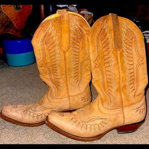 Old Gringo cowboy boots, size 9, gently used